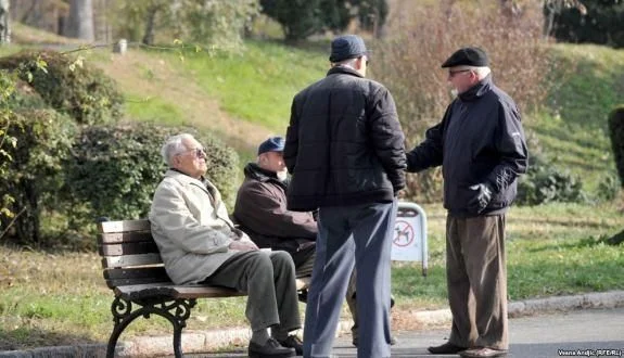 Azərbaycanda pensiya yaşı azaldılır? Rəsmi CAVAB