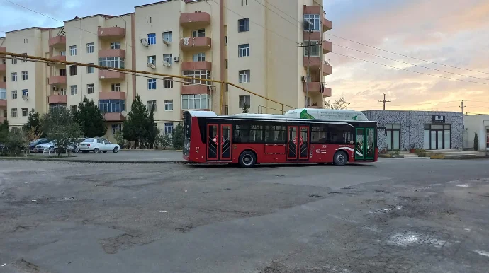 Baku Busun bu avtobusunda lüzumsuz sürət limiti qoyulub SƏBƏB?