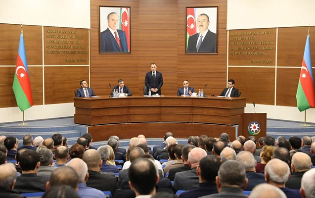 Bakıda qarlı havalara hazırlıq tədbirləri davam edir Fotolar