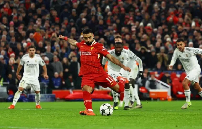 Salah penaltini qaçırdı: Xanımının reaksiyası belə oldu FOTO