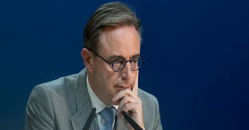 Belçika Baş naziri: Rusiya aktivlərinin müsadirəsi sülh perspektivlərini məhv edə bilər