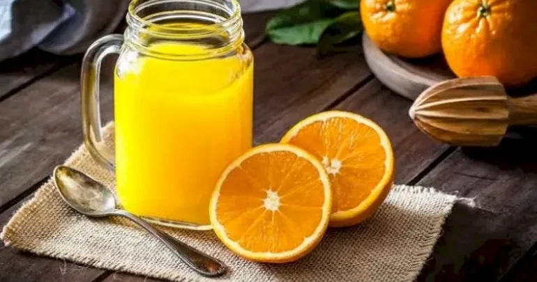 Portağalı ən faydalı şəkildə necə yemək olar