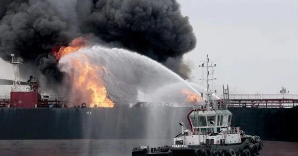 Qara dənizdə tanker partladı: Türkiyə hərəkətə keçdi