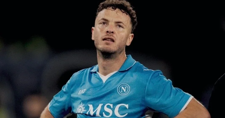 Türkiyə nəhəngləri Napoli nin ulduzu üçün sıraya düzülüb