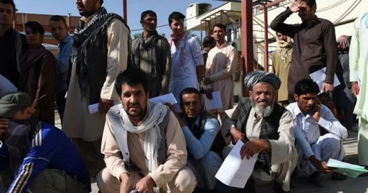 Kabil Moskva ilə əfqan miqrantların işlərə cəlb olunmasını müzakirə edir