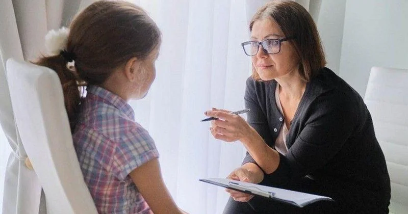 “Bu gün məktəb psixoloqu sıradan texniki işçiyə çevrilib” ŞƏRH