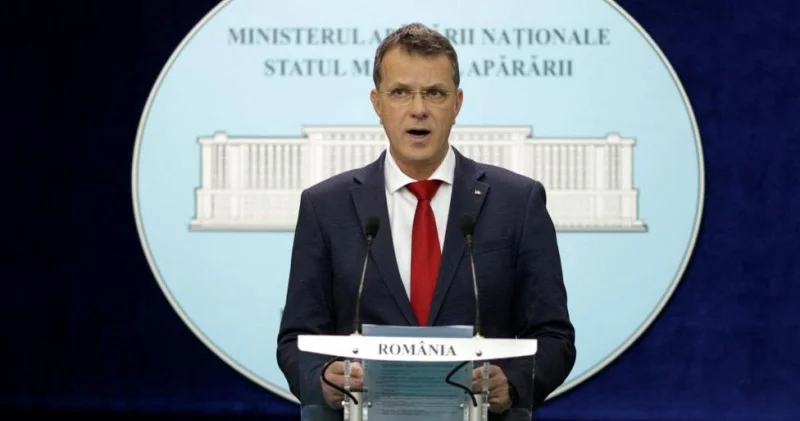 Rumıniyanın müdafiə naziri istefa verib