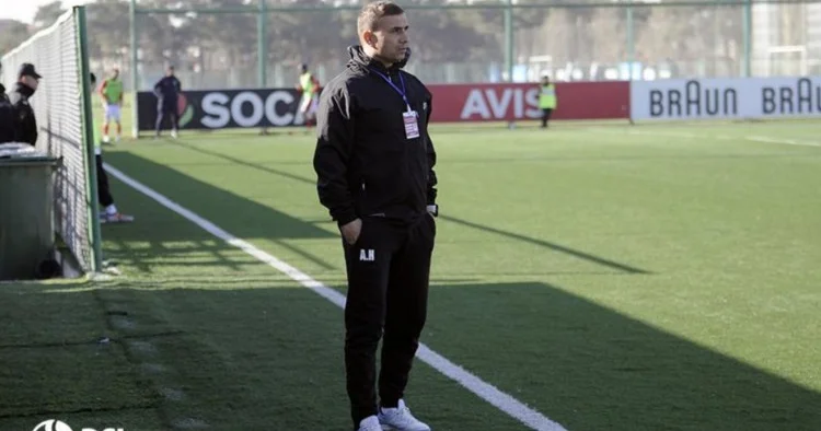 Karvan Yevlax təzminat ödəməlidir, müqaviləm mayın sonuna qədərdir