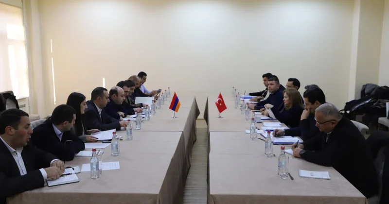 Представители Турции и Армении обсудили восстановление железной дороги Карс Гюмри Minval Politika