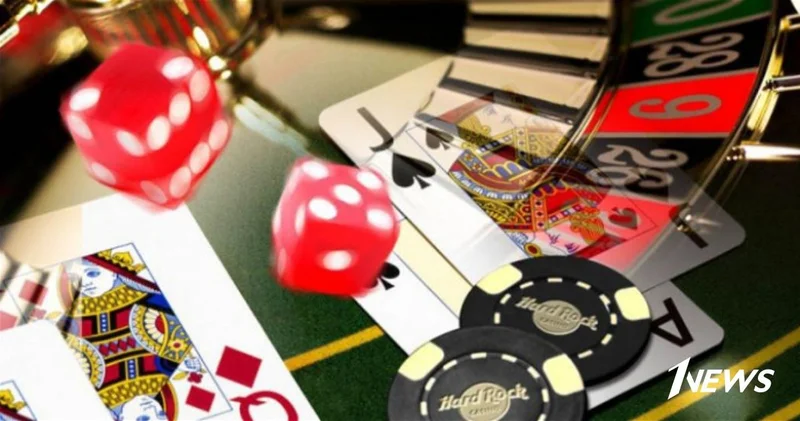 Киберполиция задержала восемь человек за куплю продажу банковских карт для нелегальных онлайн азартных игр ВИДЕО