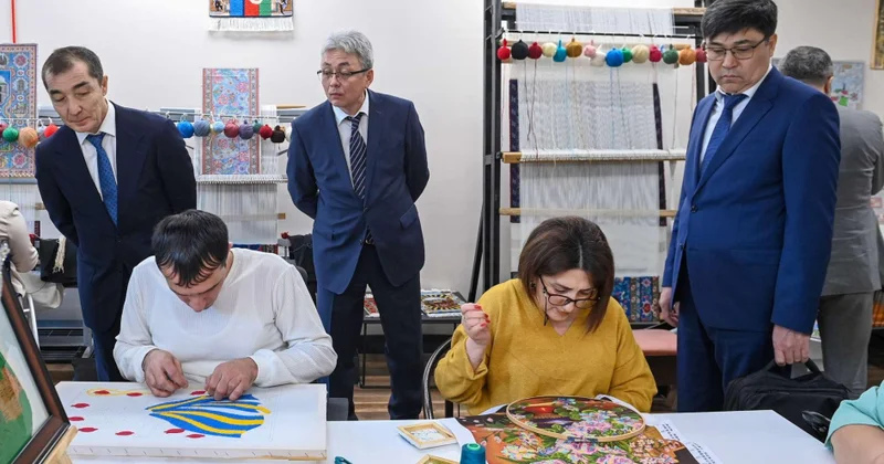 Qazaxıstan nümayəndə heyətləri DOST İnklüziv İnkişaf və Yaradıcılıq Mərkəzi ilə tanış olublar FOTOLAR