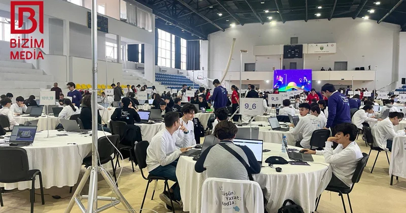 Məktəblilərarası Milli Hakatonun finalı başladı 300 şagird 30 qalib uğrunda YARIŞIR FOTO