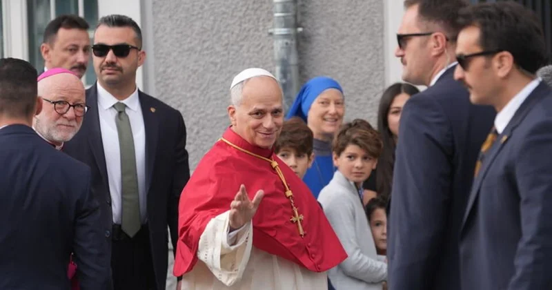 Papanın Türkiyə səfəri davam edir: Xristianlarla görüşdü