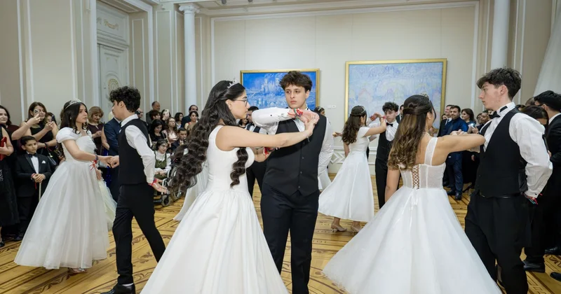 В Баку состоялся изысканный Венский бал тонкие кружева платьев, живая музыка… (ФОТО)