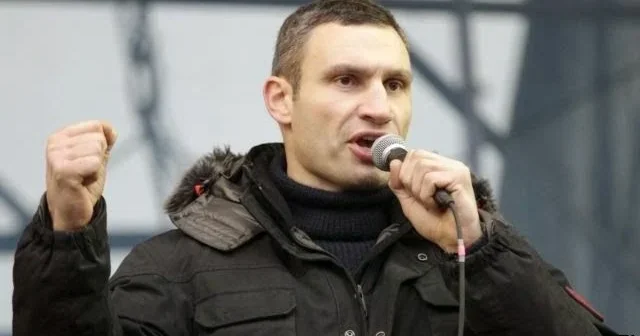 Kliçko Məhəmməd Cavadın müdafiəsinə qoşuldu