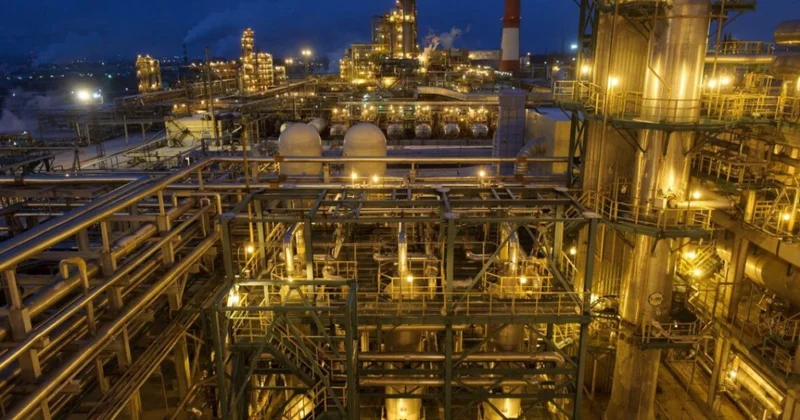 Под ударом Саратовский НПЗ и военный аэродром