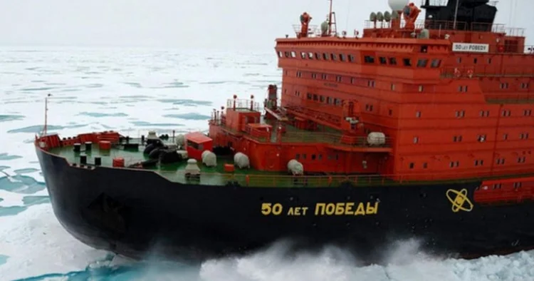 Tramp: “Rusiya buzqıran gəmilərdə ABŞ ı geridə qoyur”