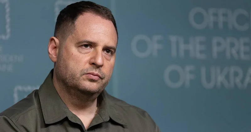 Ukraynada korrupsiya QALMAQALI: Zelenskinin Ofis rəhbərinin evində axtarış aparılır FOTO