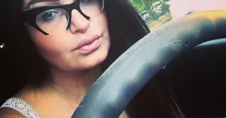 Meyxanaçı sevgilisinin müdafiəsinə qalxdı: Qüruru ilə oynamayın, o, KİŞİDİR VİDEO