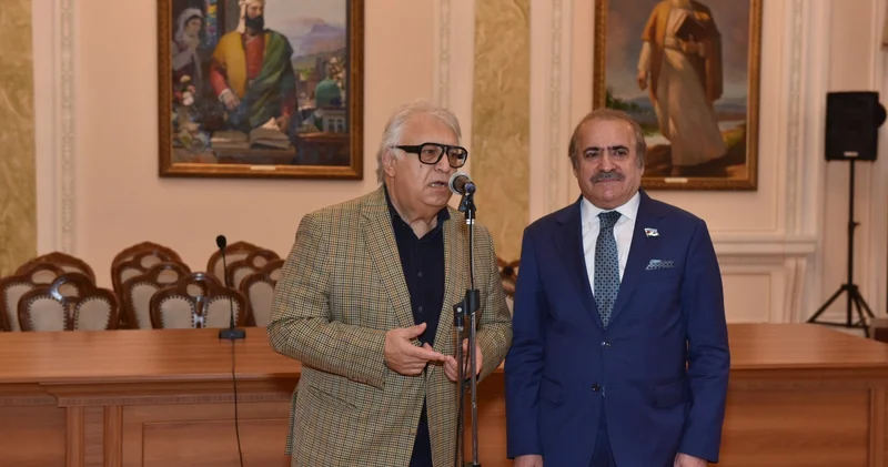 “Həmişə oxuyacaq tar”