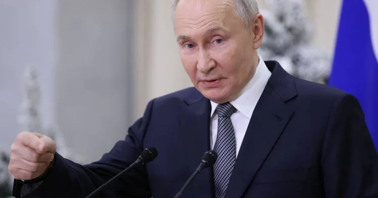 Putin Ukrayna ordusunu geri çəkilməyə çağırdı