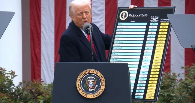 İsveçrəli iş adamı Trampa rüşvət vermək ittihamlarını rədd edir