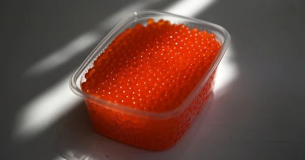 Qırmızı kürü sevənlərə ölümcül təhlükə barədə xəbərdarlıq edildi