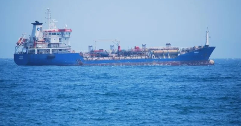 Танкер, следовавший в Новороссийск, вспыхнул у берегов Турции