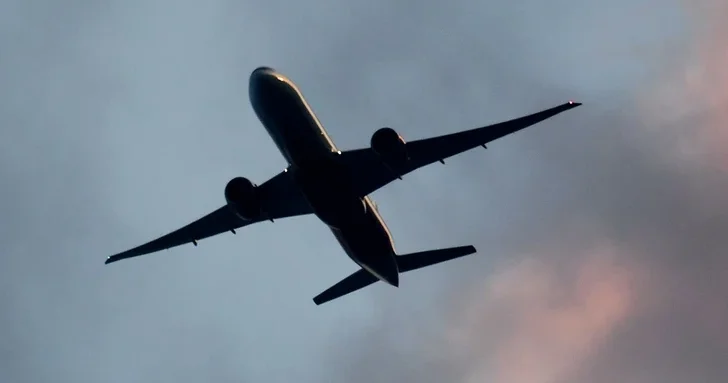 Восемь российских аэропортов приостановили работу