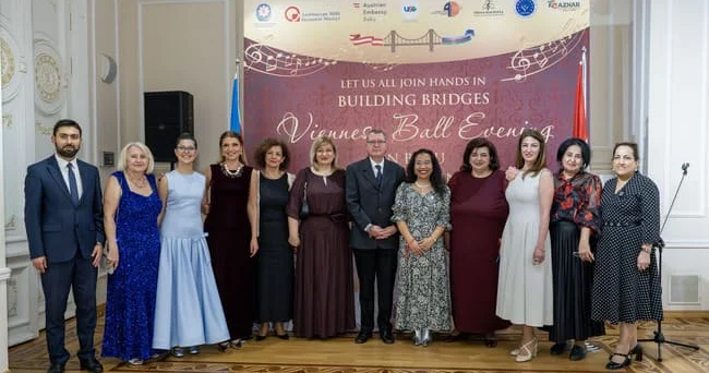 Azərbaycan Milli İncəsənət Muzeyində Avstriya Səfirliyinin təşkilatçılığı ilə “İnklüziv Cəmiyyət üçün Vyana Balı” keçirilib