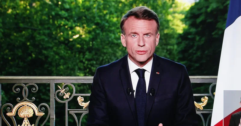 Makron ödənişli hərbi təlimlə bağlı planı açıqladı