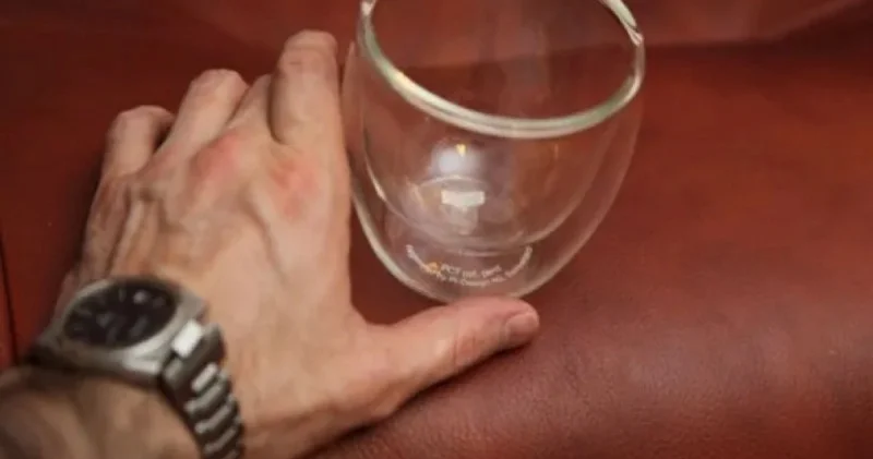 İş yoldaşını stəkanla öldürən şəxsin məhkəməsi oldu