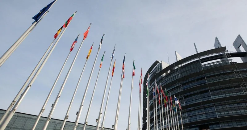 Kövrək ittifaqlar çatlayır: Ukraynada sülh Avropa üçün bir sınaq olacaq Economist