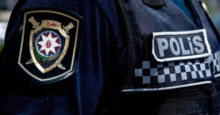 Bakıdakı yanğın ərazisinə polislər cəlb olundu, sakinlər TƏXLİYƏ OLUNUR FOTO