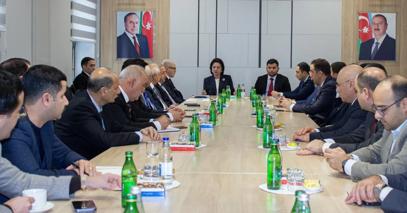 AzMİU da Məzun Assosiasiyasının növbəti görüşü keçirilib FOTOLAR