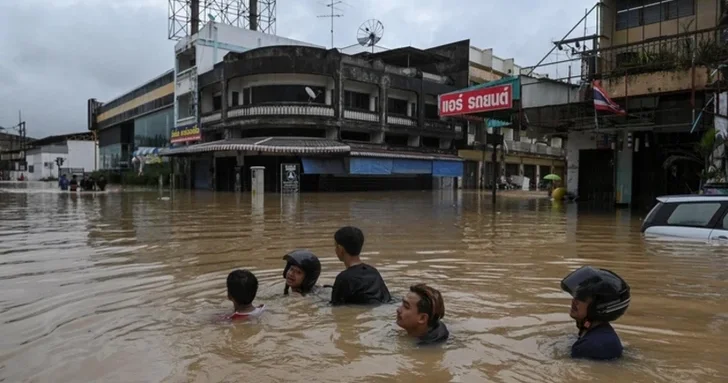 Число жертв наводнения в Таиланде удвоилось до 110
