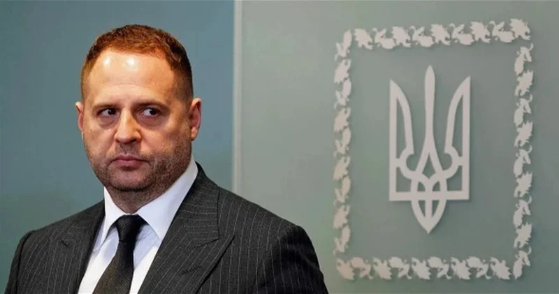 В Киеве проходят обыски у Ермака