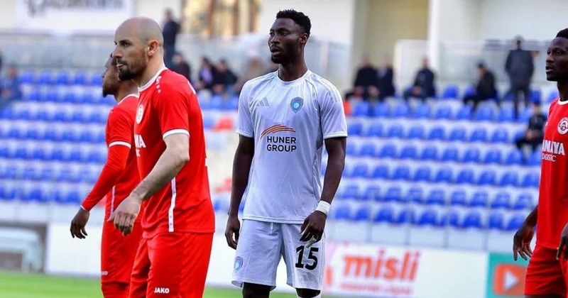 Baxşıyevlə Berdıyev “sülh bağladı”