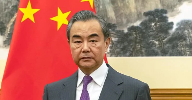 Член Политбюро едет в Москву