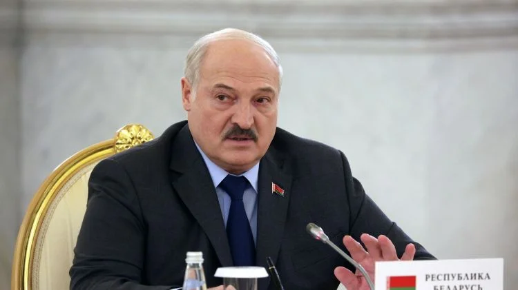 Belarus Prezidenti 20 nəfəri əfv ETDİ