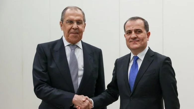 Ceyhun Bayramov ilə Sergey Lavrov telefonla danışıb