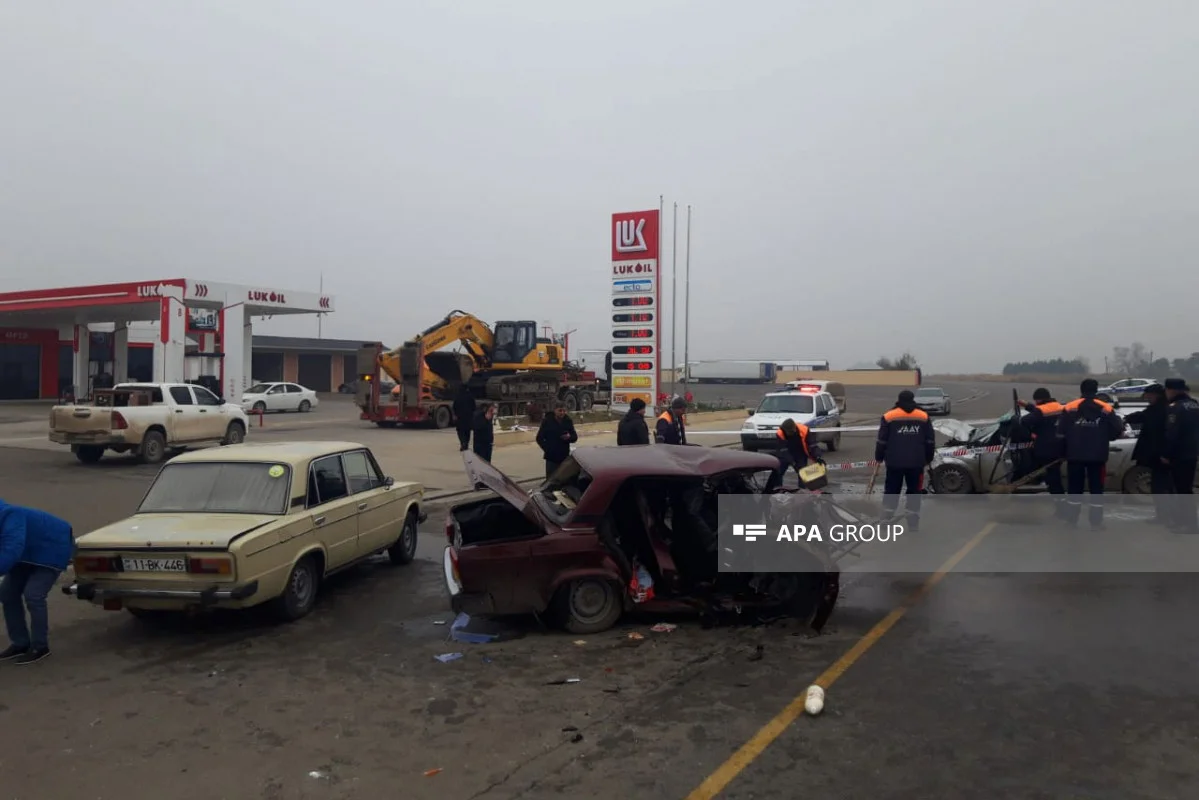 Biləsuvarda yol qəzasında 3 nəfərölüb, 8 nəfər xəsarət alıb FOTO VİDEO YENİLƏNİB