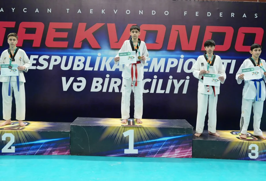 Yeniyetmə taekvondçular arasında keçirilən Azərbaycan çempionatı və ölkə birinciliyində mükafatçılar bəlli olub AZƏRTAC