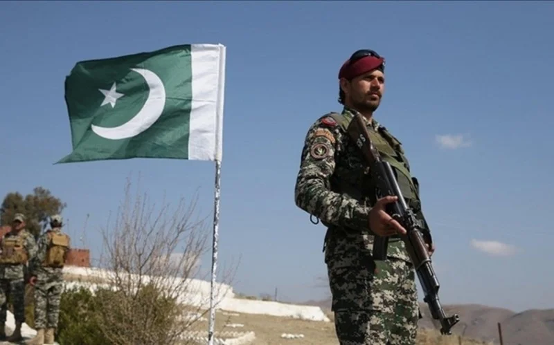 “Taliban” və Pakistan əsgərləri arasında toqquşmalarda ən azı 24 nəfər həlak olub YENİLƏNİB