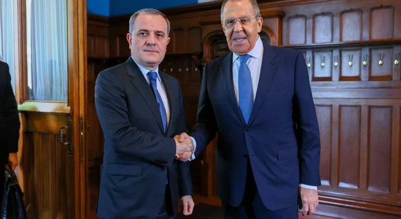 Lavrov və Bayramov təyyarə qəzası ilə bağlı hadisələri müzakirə edib