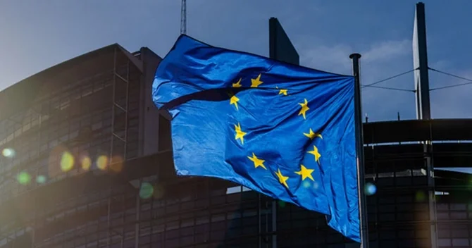 Vahid maraqları olmayan Aİ parçalanmağa məhkumdur?