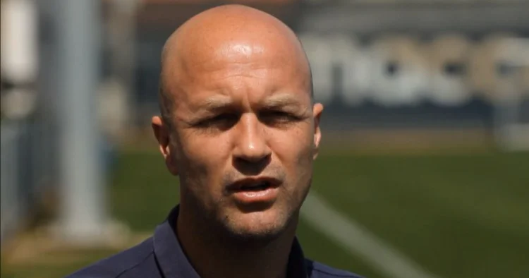 Əfsanəvi futbolçunun oğluna Ayaks da vəzifə veriləcək