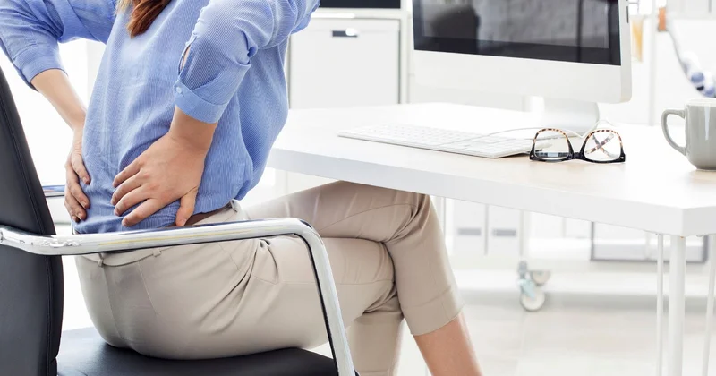 Həkim qışda bel ağrısının niyə tez tez baş verdiyini izah edib...