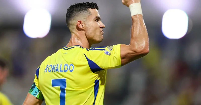 “Yaxın Şərqin ən yaxşı futbolçusu” seçildi