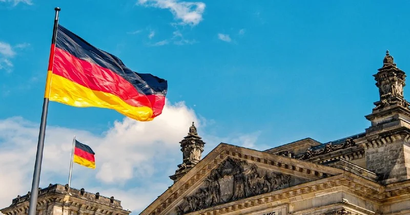 Almaniya tarixinini ən uzunmüddətli böhranını yaşayır